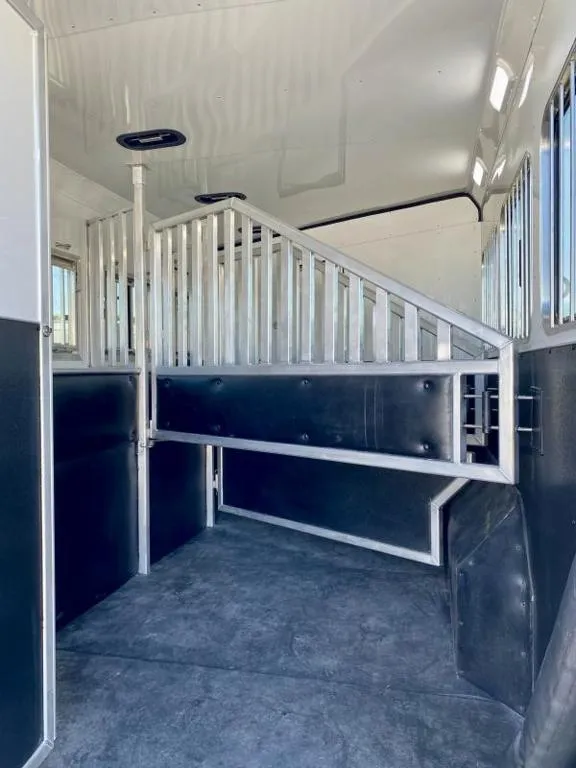 new Horse Trailers Merhow Trailers  for sale, in Galt, CA Thumbnail 19