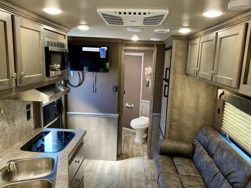 new Horse Trailers Merhow Trailers  for sale, in Galt, CA Thumbnail 8