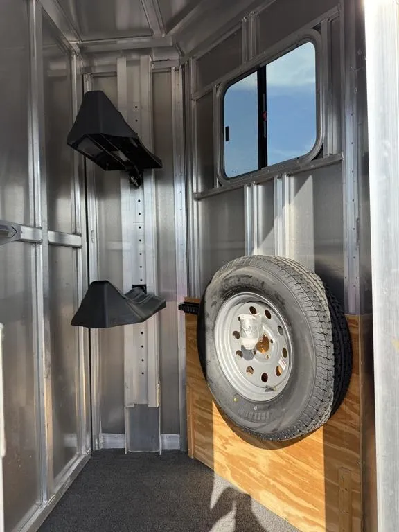 used Horse Trailers Featherlite  for sale, in Galt, CA Thumbnail 5