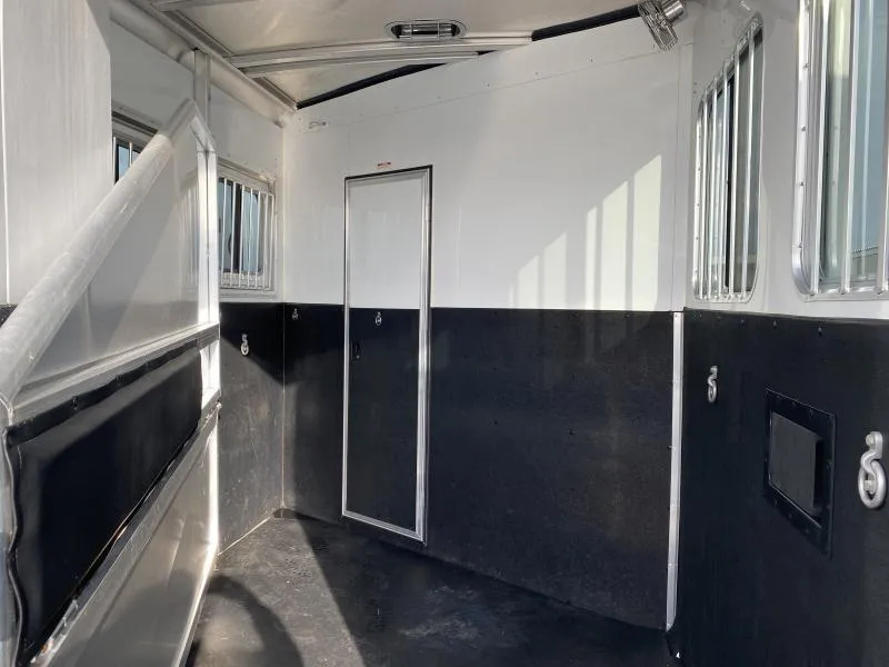 used Horse Trailers Exiss Trailers  for sale, in Galt, CA Thumbnail 18