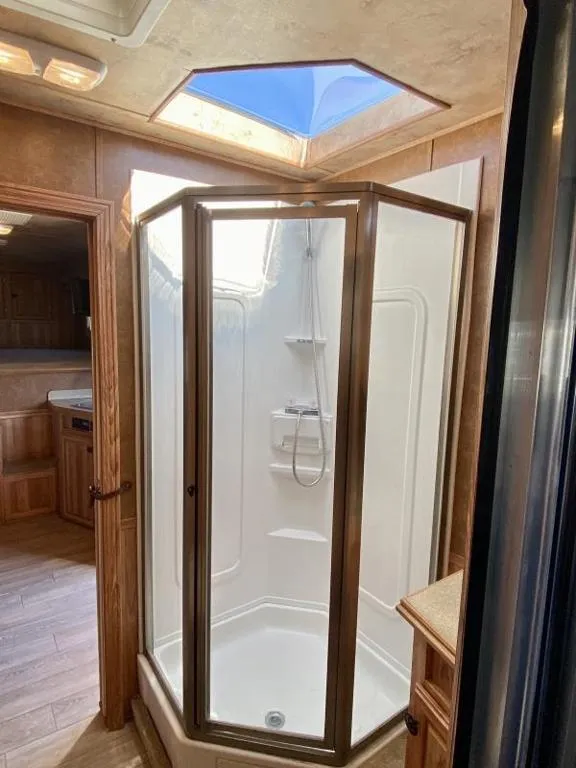 used Horse Trailers Exiss Trailers  for sale, in Galt, CA Thumbnail 17