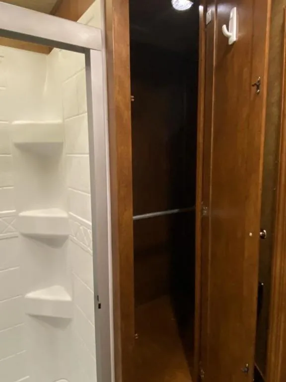 used Horse Trailers Exiss Trailers  for sale, in Galt, CA Thumbnail 10