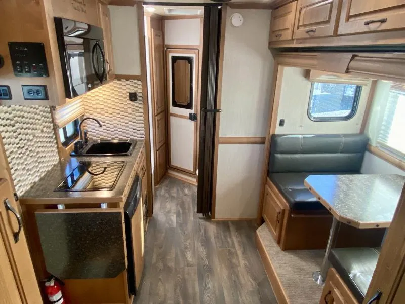 used Horse Trailers Trails West Manufacturing  for sale, in Galt, CA Thumbnail 9