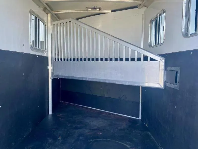 used Horse Trailers Exiss Trailers  for sale, in Galt, CA Thumbnail 12