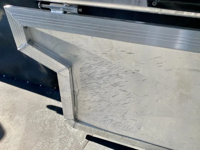 used Horse Trailers Exiss Trailers  for sale, in Galt, CA Thumbnail 26