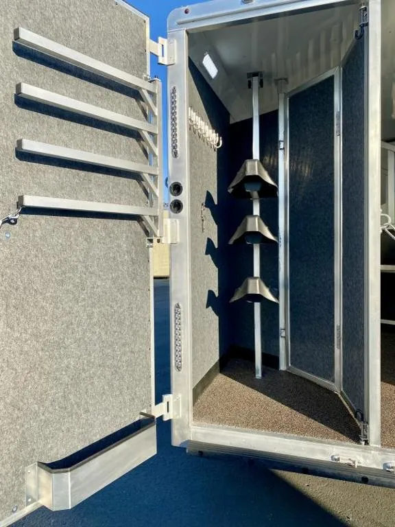 new Horse Trailers Merhow Trailers  for sale, in Galt, CA Thumbnail 18