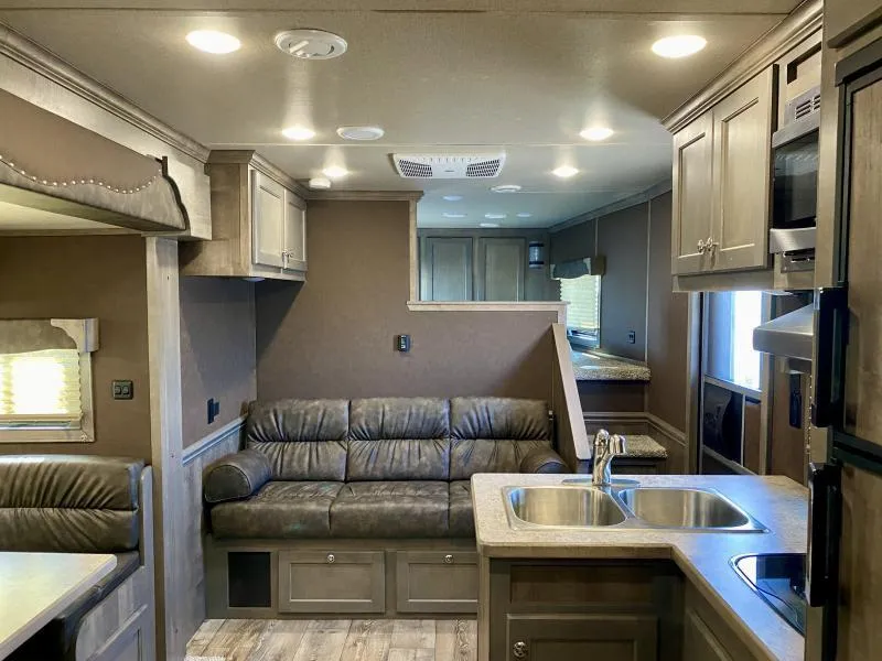 new Horse Trailers Merhow Trailers  for sale, in Galt, CA Thumbnail 3