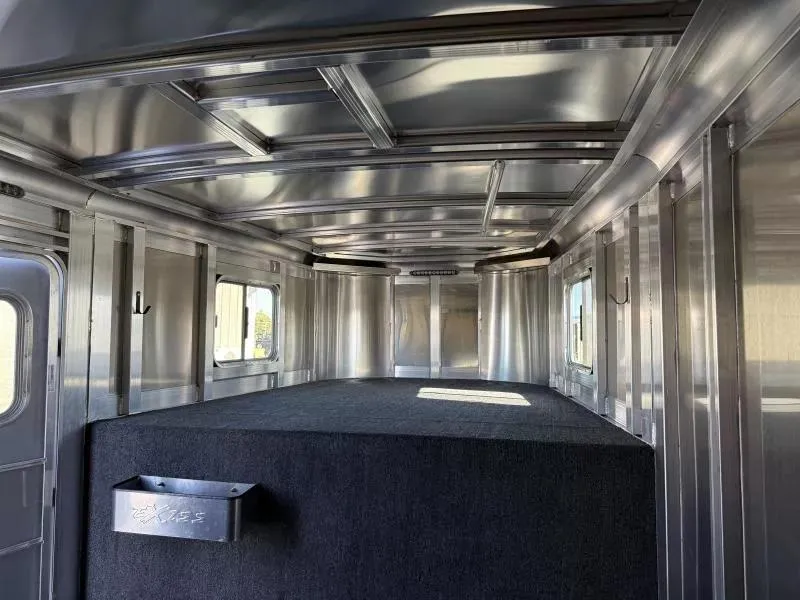 used Horse Trailers Exiss Trailers  for sale, in Galt, CA Thumbnail 7