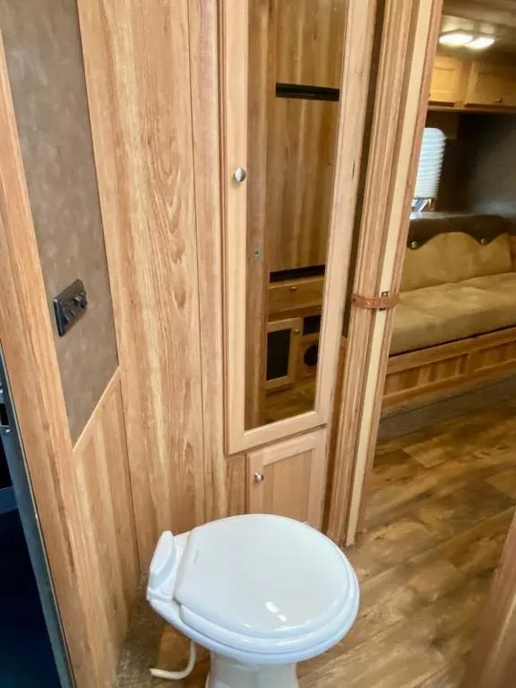 used Horse Trailers Exiss Trailers  for sale, in Galt, CA Thumbnail 18