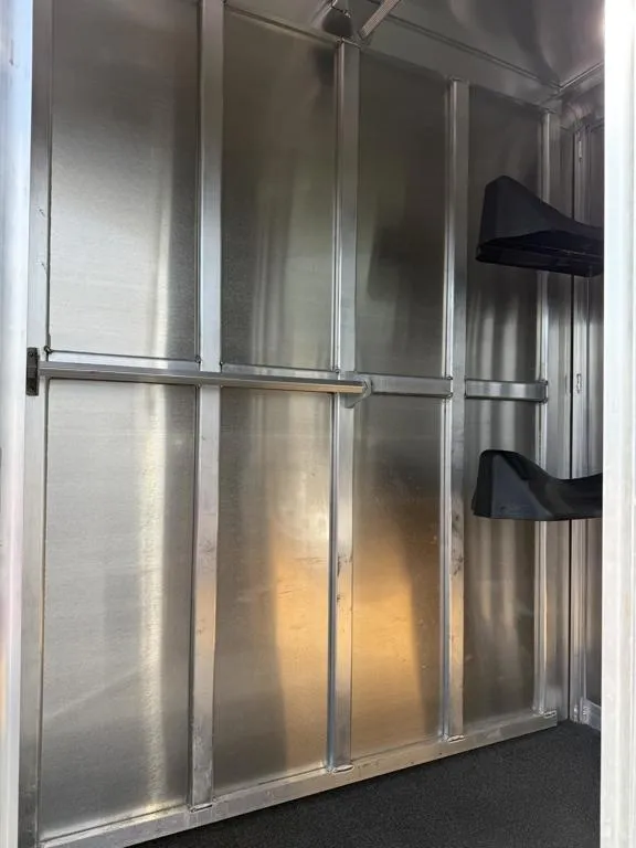 used Horse Trailers Featherlite  for sale, in Galt, CA Thumbnail 6