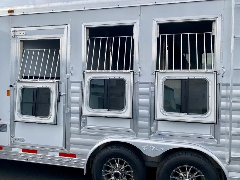 used Horse Trailers Exiss Trailers  for sale, in Galt, CA Thumbnail 34