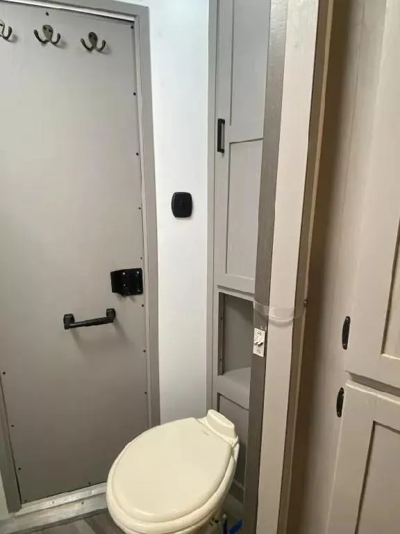 used Horse Trailers Bison Trailers  for sale, in Galt, CA Thumbnail 16