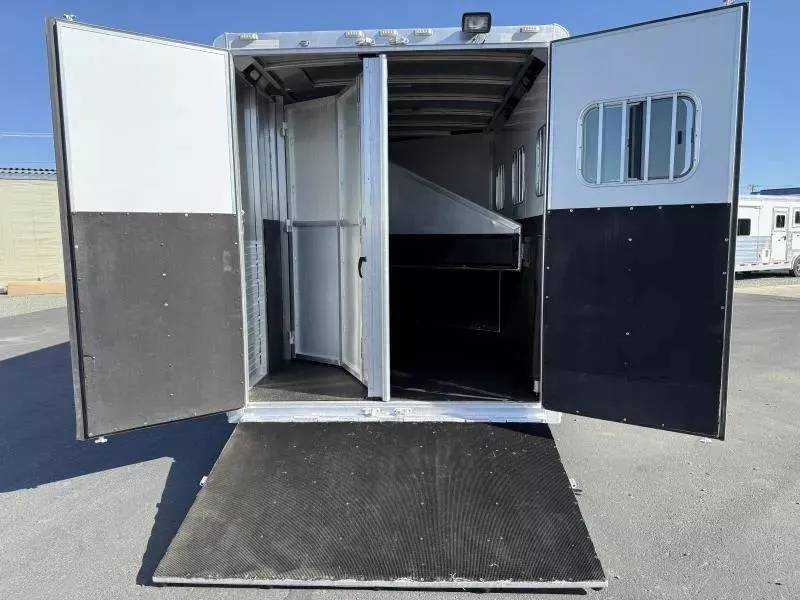 used Horse Trailers Sooner  for sale, in Galt, CA Thumbnail 11