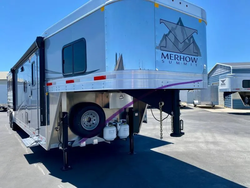 new Horse Trailers Merhow Trailers  for sale, in Galt, CA Thumbnail 3