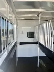 used Horse Trailers Sundowner Trailers  for sale, in Galt, CA Thumbnail 16