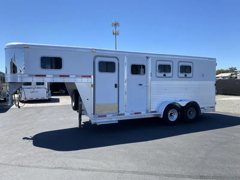 2005 Exiss Trailers XT300 3 Horse GN