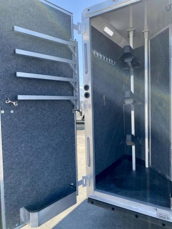 new Horse Trailers Merhow Trailers  for sale, in Galt, CA Thumbnail 18