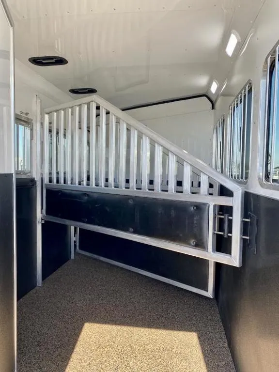 new Horse Trailers Merhow Trailers  for sale, in Galt, CA Thumbnail 18