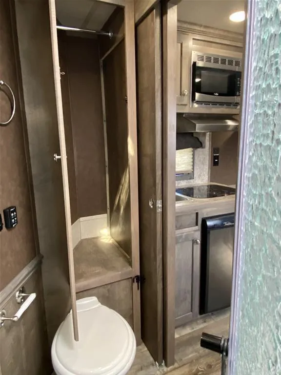 new Horse Trailers Merhow Trailers  for sale, in Galt, CA Thumbnail 13