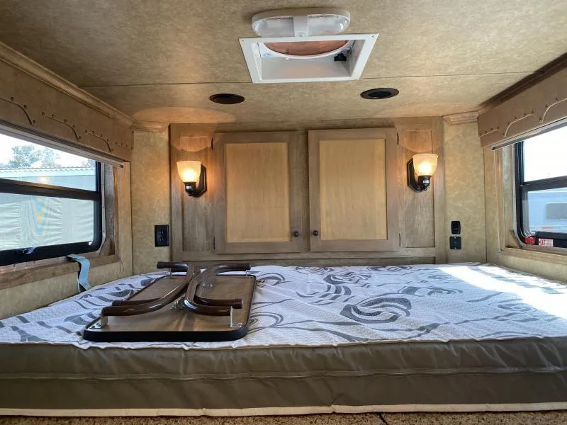 used Horse Trailers Double D  for sale, in Galt, CA Thumbnail 4