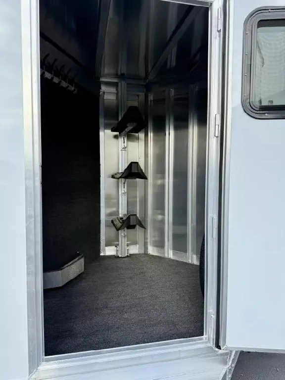 new Horse Trailers Sooner  for sale, in Galt, CA Thumbnail 5