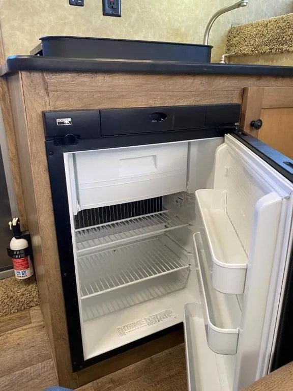 used Horse Trailers Double D  for sale, in Galt, CA Thumbnail 12