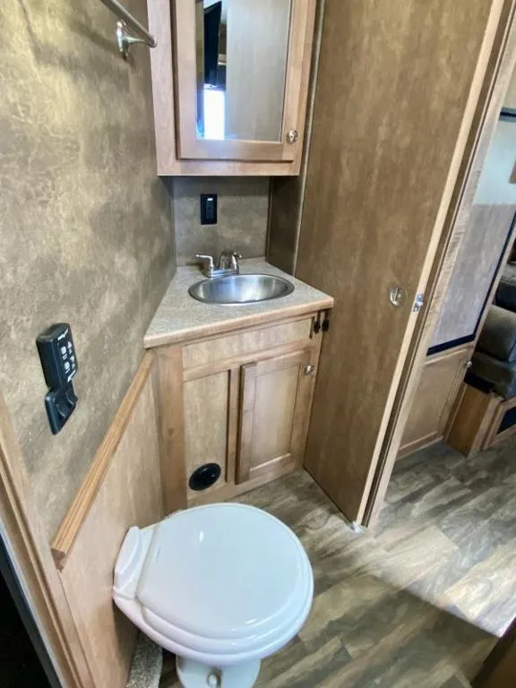 used Horse Trailers Merhow Trailers  for sale, in Galt, CA Thumbnail 12