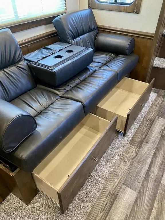 new Horse Trailers Merhow Trailers  for sale, in Galt, CA Thumbnail 12