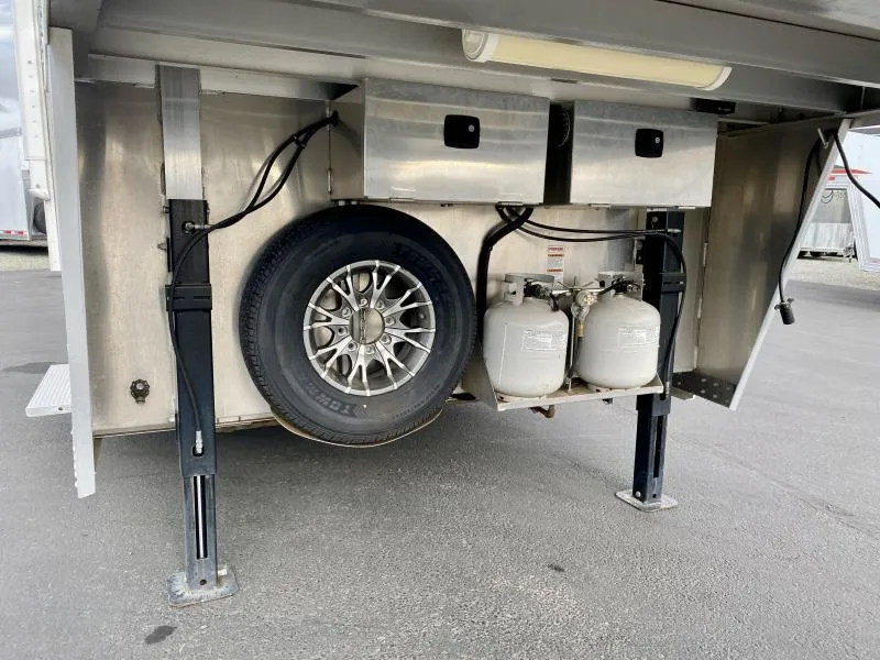 used Horse Trailers Exiss Trailers  for sale, in Galt, CA Thumbnail 4