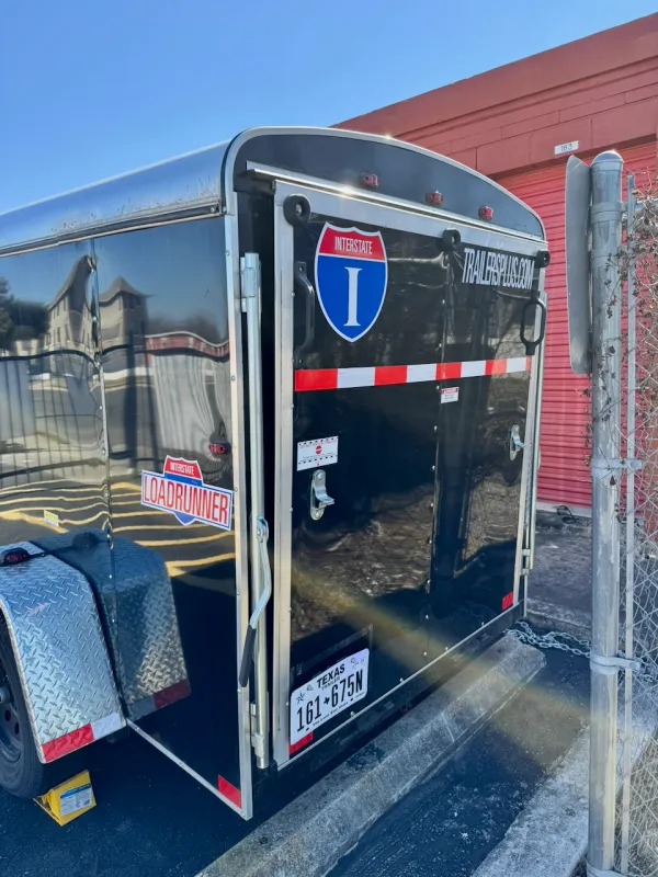 used Cargo (Enclosed) Trailers Interstate  for sale, in San Antonio, TX Thumbnail 4