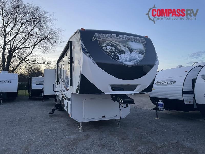 2014 Keystone RV AVALANCHE 341TG Fifth Wheel 2014 Keystone RV AVALANCHE 341TG Fifth Wheel