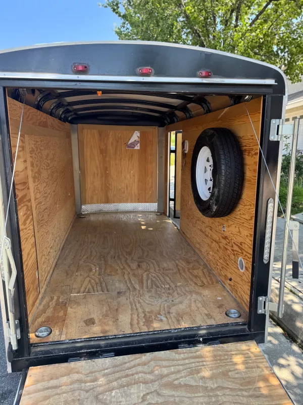 used Cargo (Enclosed) Trailers Interstate 1 Trailers  for sale, in Canyon Country, CA Thumbnail 6