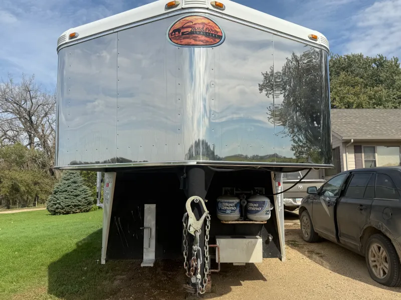 used Horse Trailers Sundowner Trailers  for sale, in Watertown, SD Thumbnail 2
