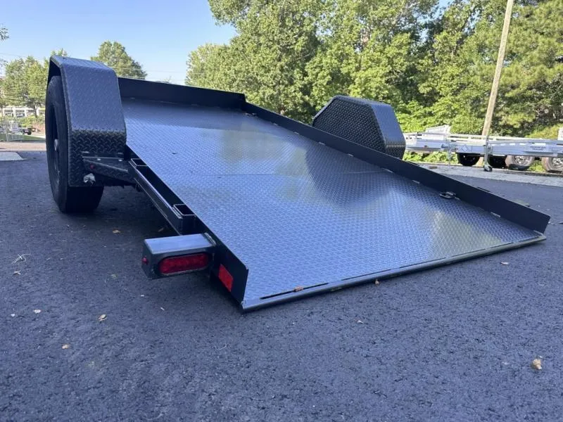 2026 Diamond C Trailers 12' x 77" Steel Full-Bed Tilt, 7000lb GVWR,  DSA107