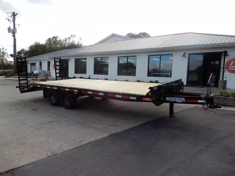 Anderson 8.5x24' Deckover Equipment w/dovetail & X ramps