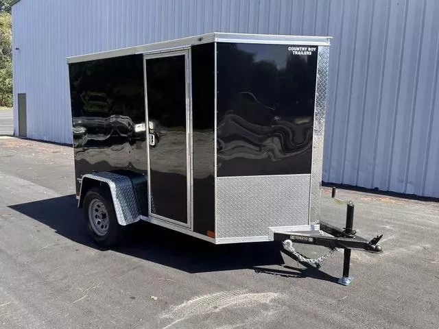 Covered Wagon 5'x8'x5.5' Enclosed  Side Door & Ramp Door 2026