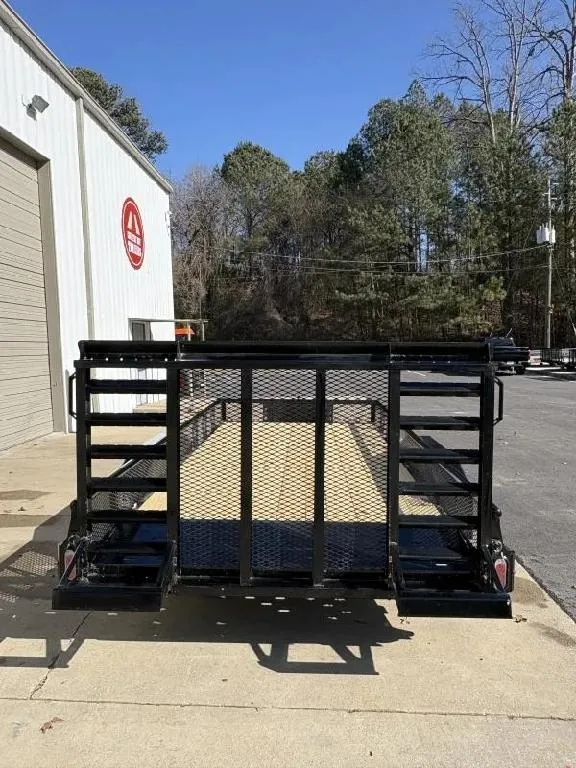 new Cargo (Enclosed) Trailers Diamond C Trailers  for sale, in Cumming, GA Thumbnail 5