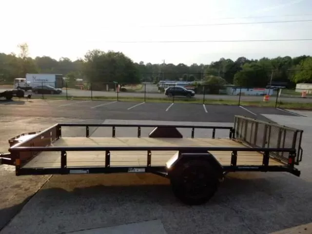 Diamond C 83"X14' Utility w/Mud Shield & Work Light PSA135 2026