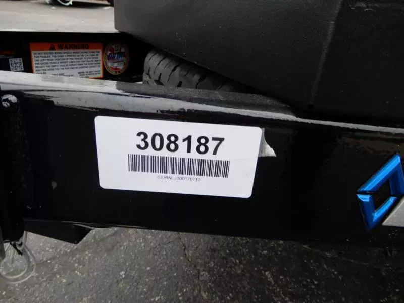 new Cargo (Enclosed) Trailers Diamond C Trailers  for sale, in Cumming, GA Thumbnail 9