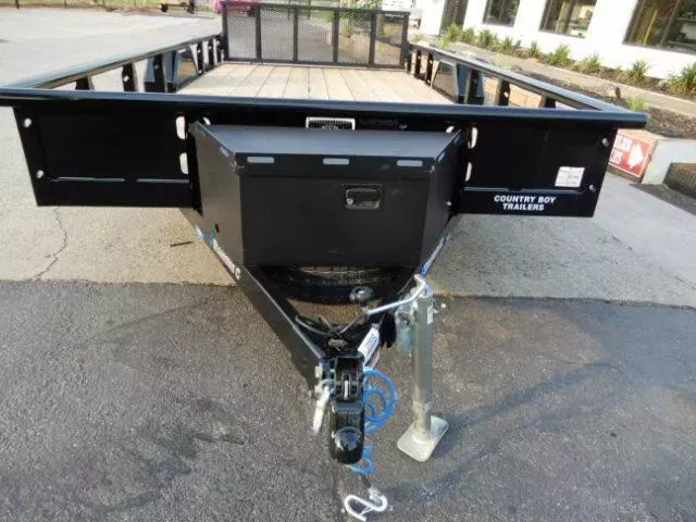 new Cargo (Enclosed) Trailers Diamond C Trailers  for sale, in Cumming, GA Thumbnail 7