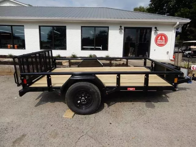new Cargo (Enclosed) Trailers Diamond C Trailers  for sale, in Cumming, GA Thumbnail 5