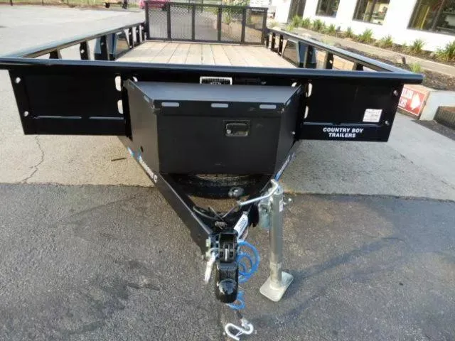 new Cargo (Enclosed) Trailers Diamond C Trailers  for sale, in Cumming, GA Thumbnail 7