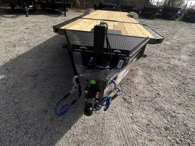 new Other Trailers Diamond C Trailers  for sale, in Cumming, GA Thumbnail 4