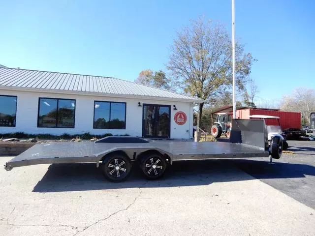 Diamond C 83''x22' Car Hauler  Wide Body Rock Guard