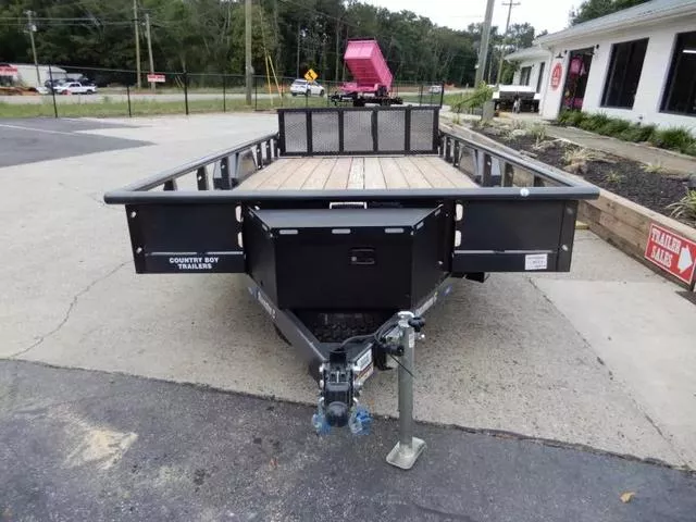 new Cargo (Enclosed) Trailers Diamond C Trailers  for sale, in Cumming, GA Thumbnail 3