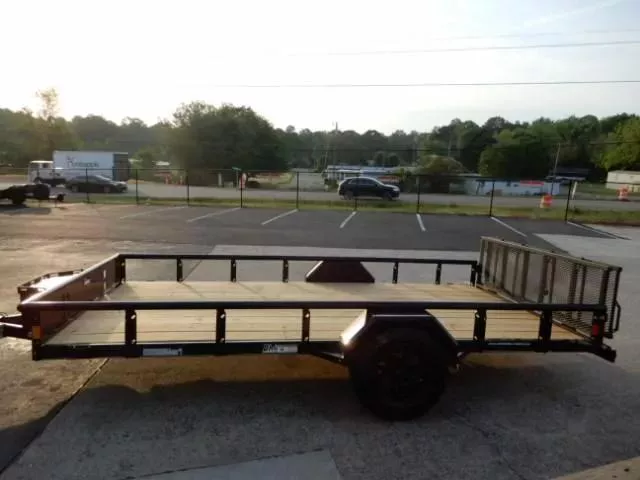 Diamond C 83"X14' Utility w/Mud Shield & Work Light PSA135 2026