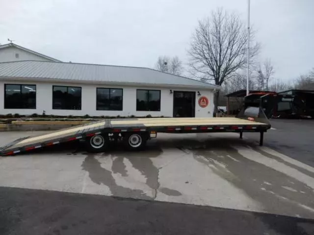 new Other Trailers Diamond C Trailers  for sale, in Cumming, GA Thumbnail 3