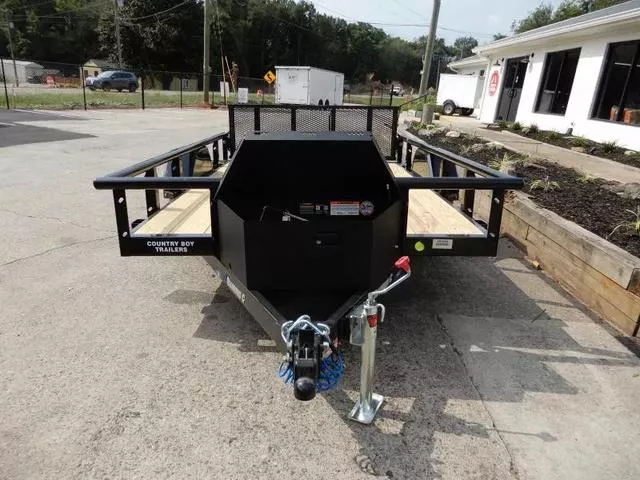 new Cargo (Enclosed) Trailers Diamond C Trailers  for sale, in Cumming, GA Thumbnail 2
