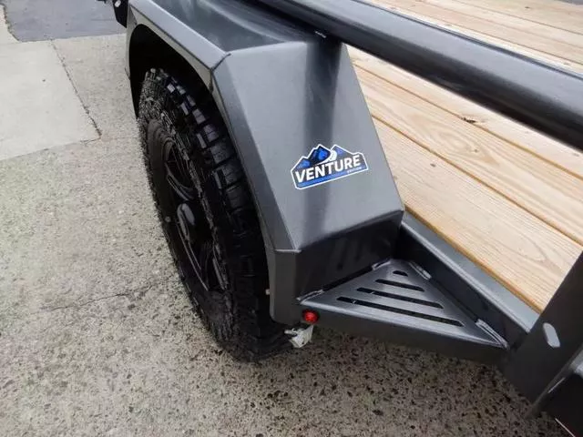 new Cargo (Enclosed) Trailers Diamond C Trailers  for sale, in Cumming, GA Thumbnail 25