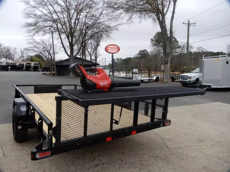 new Cargo (Enclosed) Trailers Diamond C Trailers  for sale, in Cumming, GA Thumbnail 34